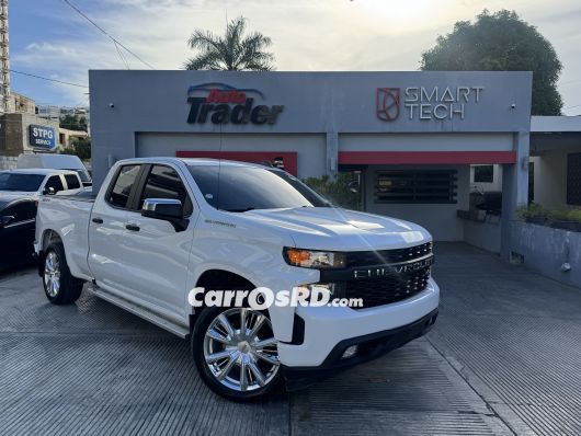 Chevrolet Silverado Camioneta en venta