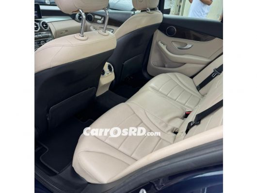 Mercedes-Benz Clase C Carros en venta