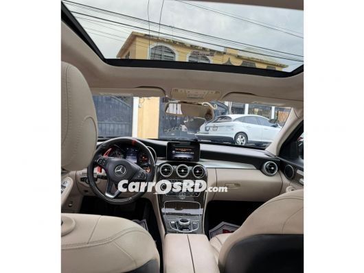Mercedes-Benz Clase C Carros en venta