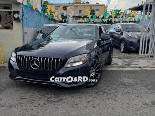 Mercedes-Benz Clase C Carros en venta