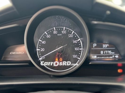 Mazda Demio Carros en venta