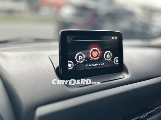 Mazda Demio Carros en venta