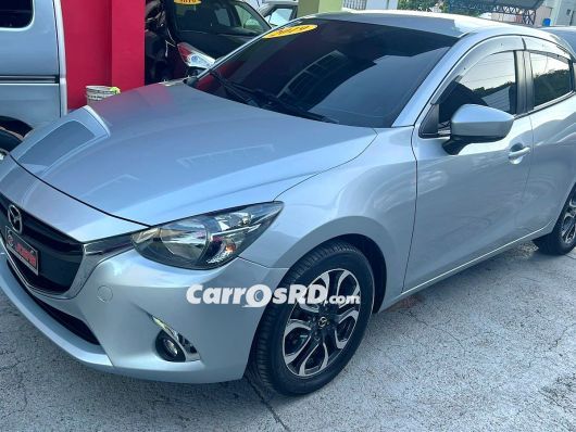 Mazda Demio Hatchback en venta