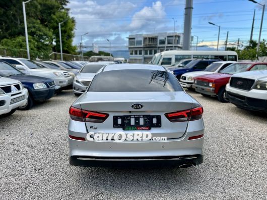 Kia K5 Carros en venta