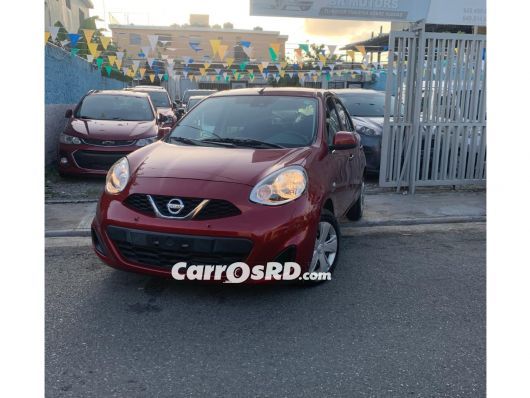 Nissan March Hatchback en venta