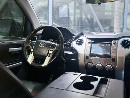 Toyota Tundra Camioneta en venta