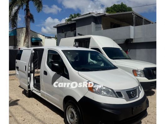 Nissan NV Furgoneta en venta