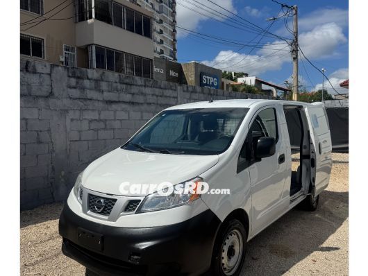 Nissan NV Furgoneta en venta