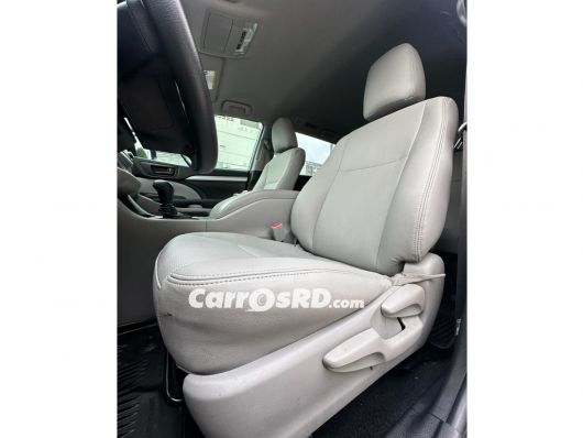 Toyota Highlander Jeepeta en venta