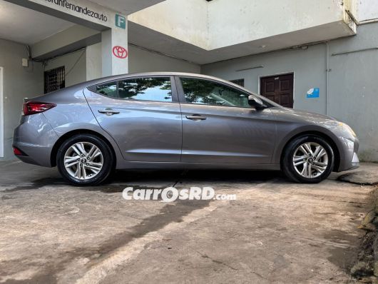 Hyundai Elantra Carros en venta