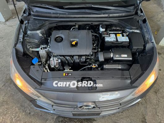 Hyundai Elantra Carros en venta