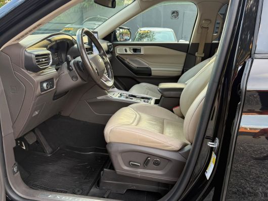 Ford Explorer Platinum