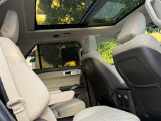 Ford Explorer Platinum