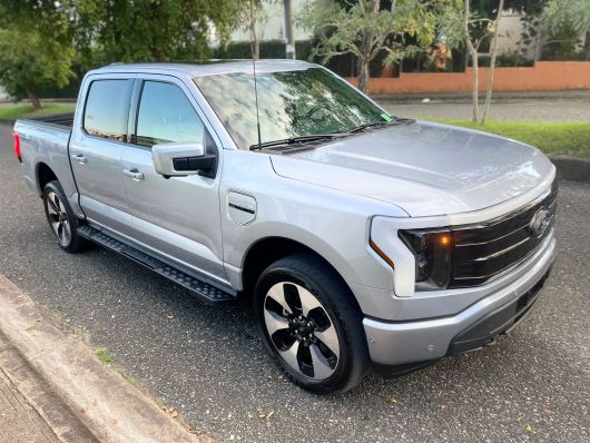 Ford F150 Lightning Platinum en venta