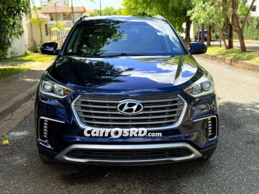Hyundai Grand Santa Fe Jeepeta en venta