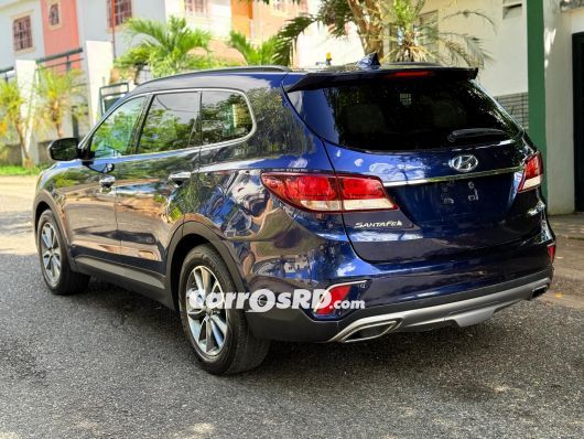 Hyundai Grand Santa Fe Jeepeta en venta
