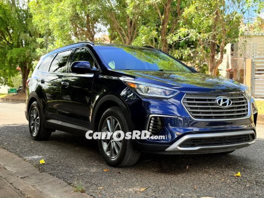Hyundai Grand Santa Fe Jeepeta en venta