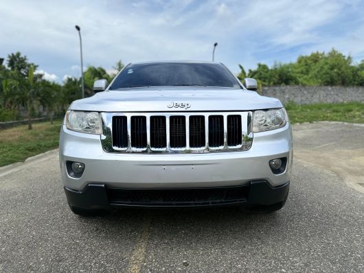 Jeep Cherokee Laredo en venta