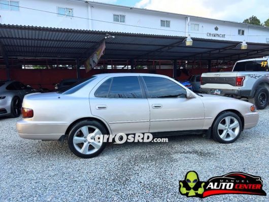Toyota Camry Carros en venta