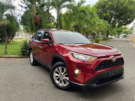 Toyota RAV4 XLE en venta