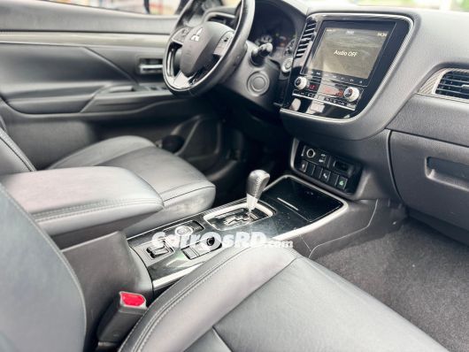 Mitsubishi Outlander Jeepeta en venta