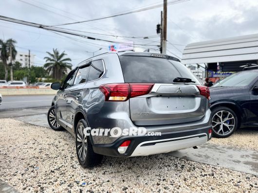 Mitsubishi Outlander Jeepeta en venta