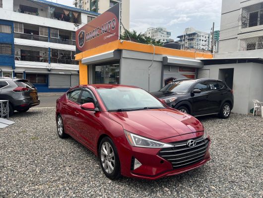 Hyundai Elantra SE en venta