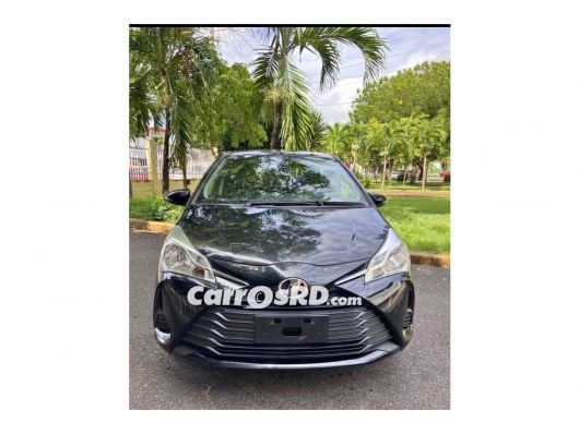 Toyota Vitz Carros en venta