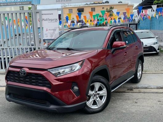 Toyota RAV4 XLE en venta