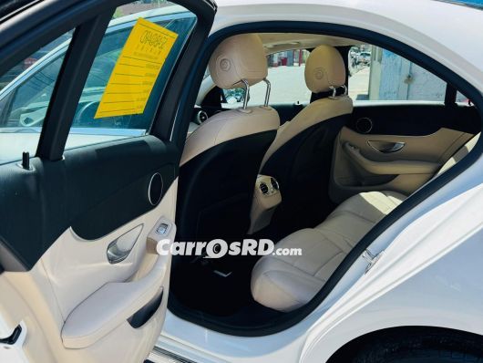 Mercedes-Benz Clase C Carros en venta