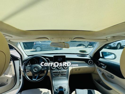 Mercedes-Benz Clase C Carros en venta