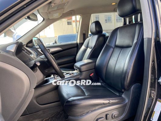 Nissan Pathfinder Jeep en venta