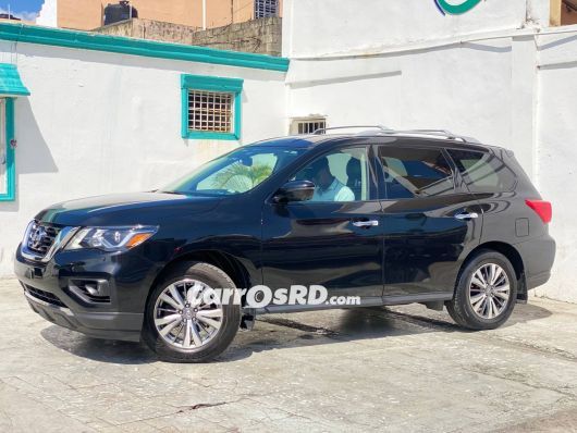 Nissan Pathfinder Jeep en venta