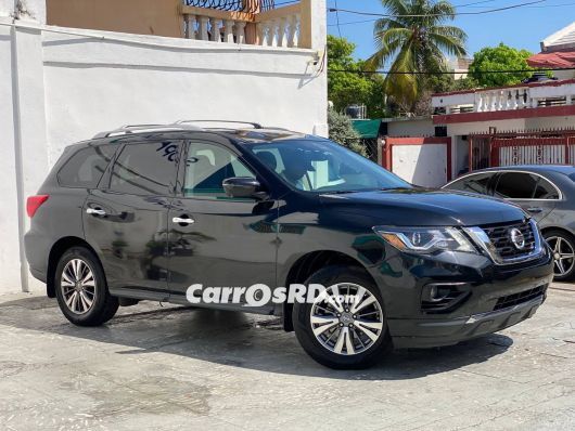 Nissan Pathfinder Jeep en venta