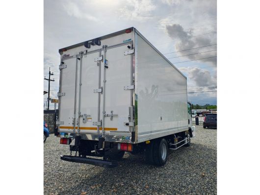 Isuzu