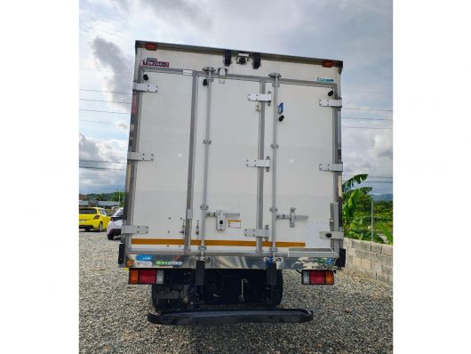 Isuzu