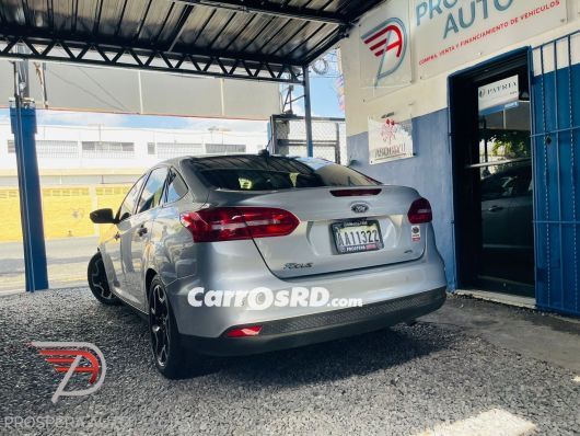 Ford Focus Carros en venta