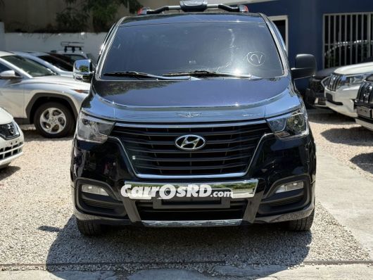 Hyundai Grand Starex Minivan en venta