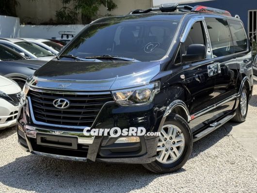 Hyundai Grand Starex Minivan en venta