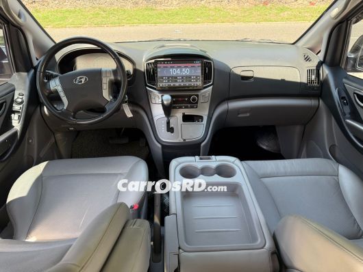 Hyundai Grand Starex Minivan en venta