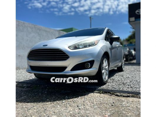 Ford Fiesta Carros en venta