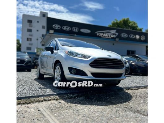 Ford Fiesta Carros en venta
