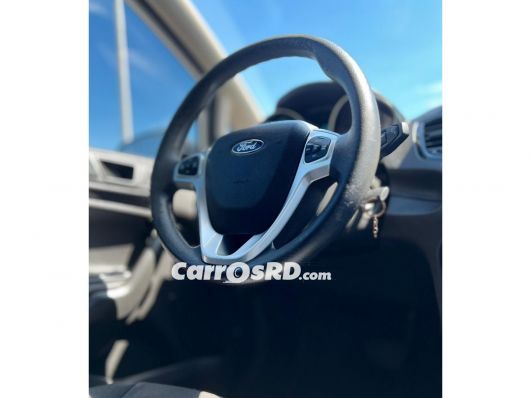Ford Fiesta Carros en venta