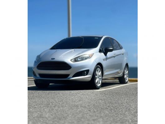Ford Fiesta SE en venta