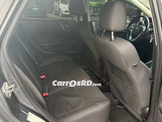 Ford Fiesta Carros en venta