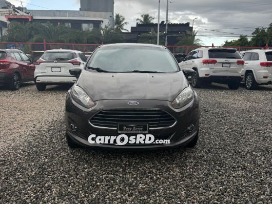 Ford Fiesta Carros en venta