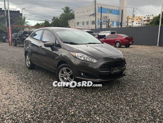 Ford Fiesta Carros en venta