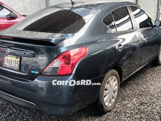 Nissan Versa Carros en venta