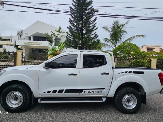 Nissan Frontier NP300