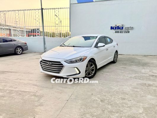 Hyundai Elantra Carros en venta